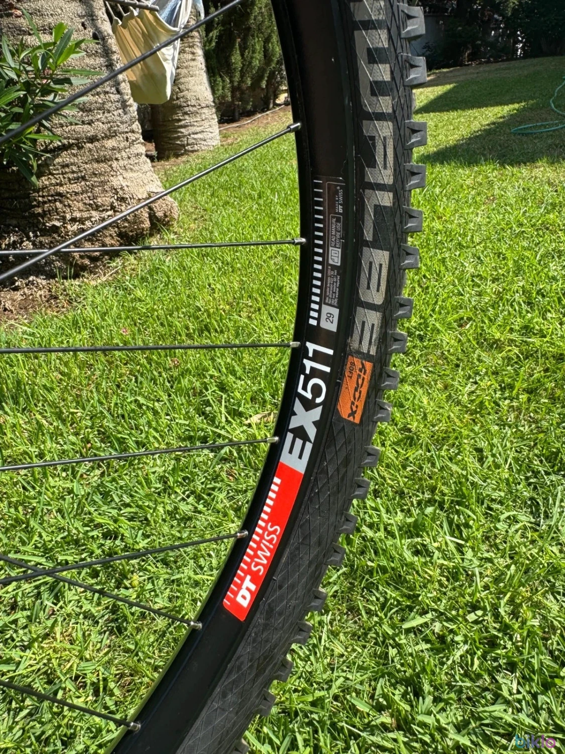 4. Bici da downhill Santa Cruz V10 L MX / Carbon CC DH / 2023