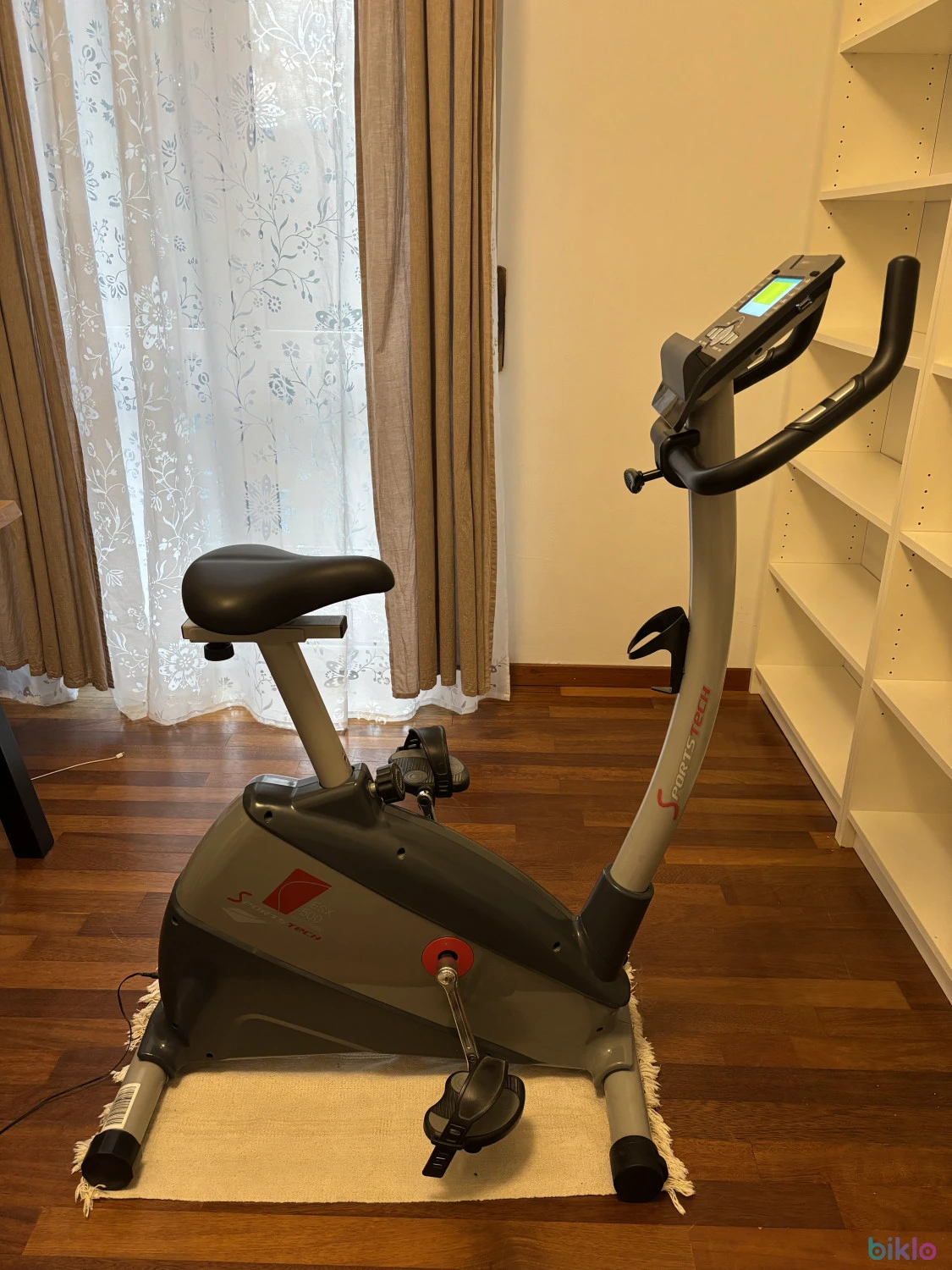 1. Indoor cycling bike
