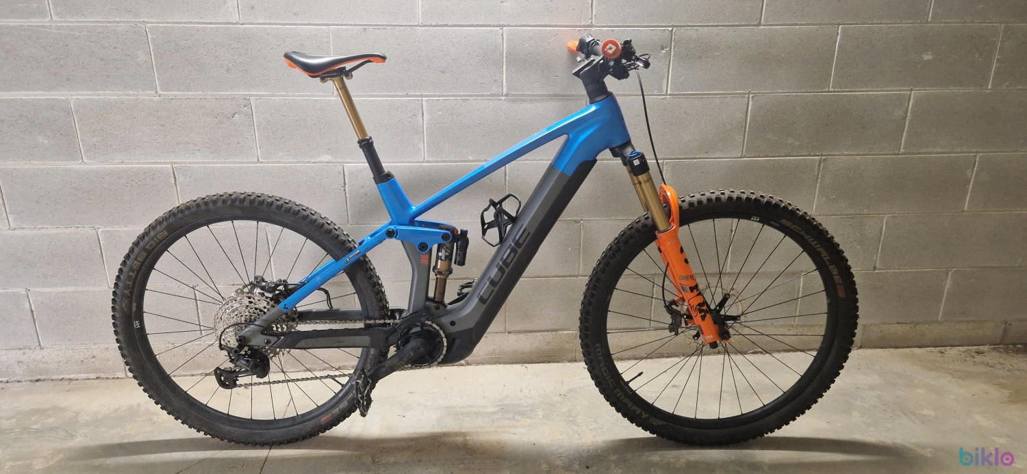 1. CUBE Stereo Hybrid 140 HPC Actionteam 750 –Taglia L