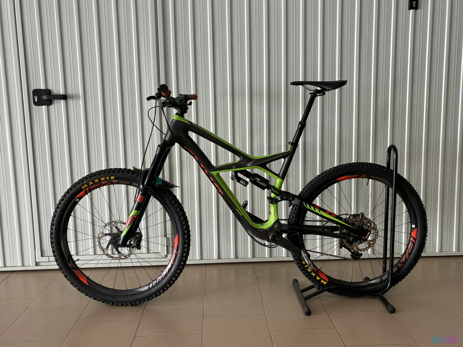 1. Specialized S-Works Enduro 650b