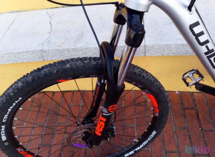 6. Whistle patwin MTB