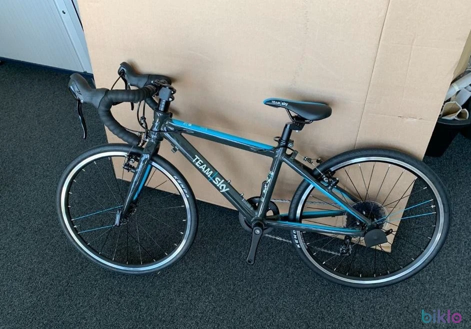1. Einzigartiges Team Sky Rennrad für Kinder – Seltenes Sammlerstück!