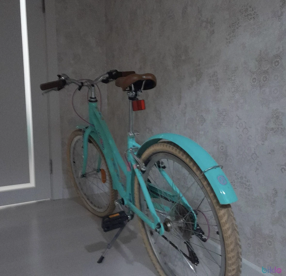 4. Vând bicicletă