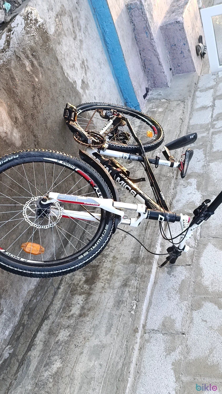 3. Bicicleta dynamics STYX XC series mountain bike