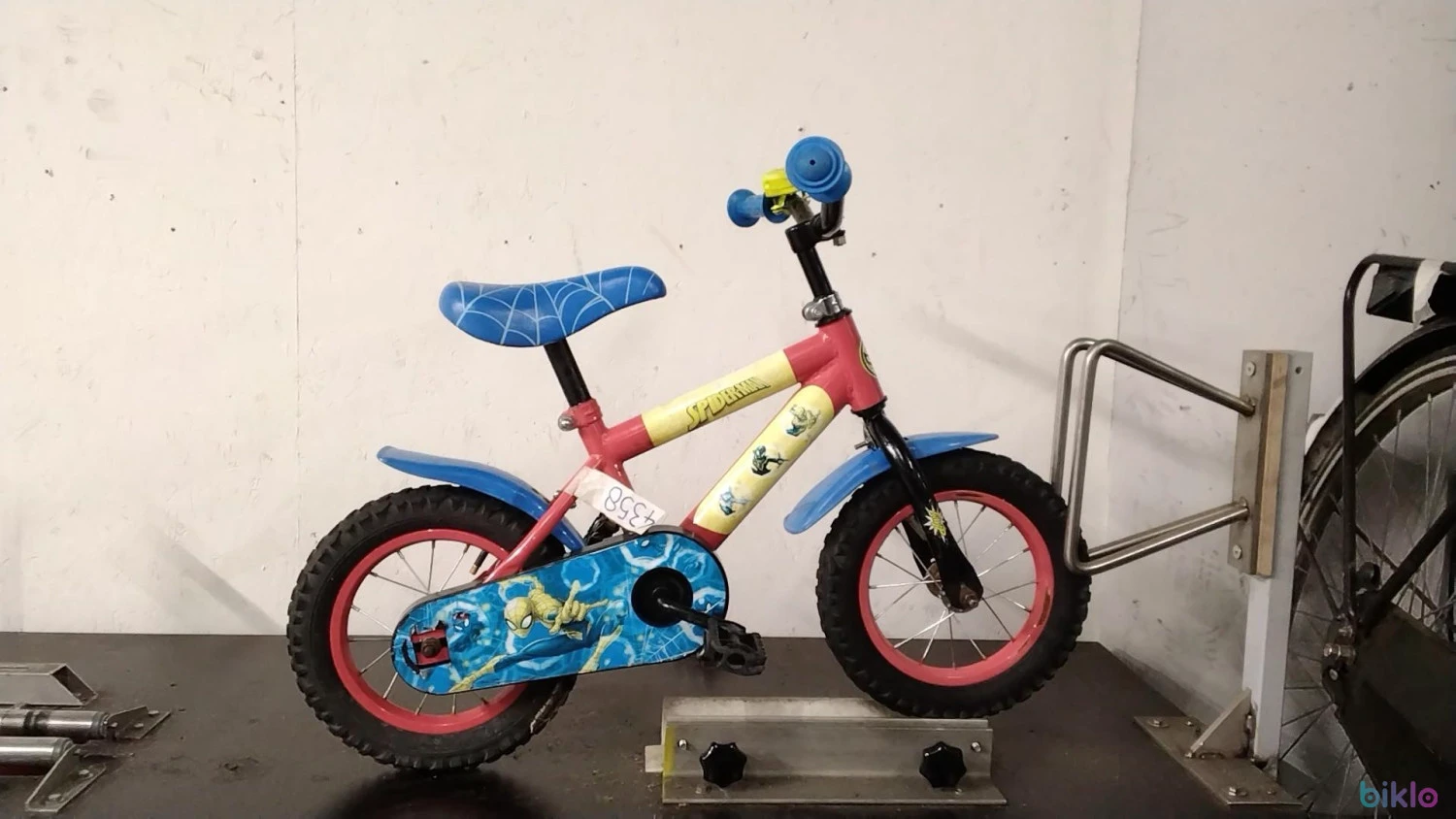 1. Marvel Spiderman BMX/cross - 4358