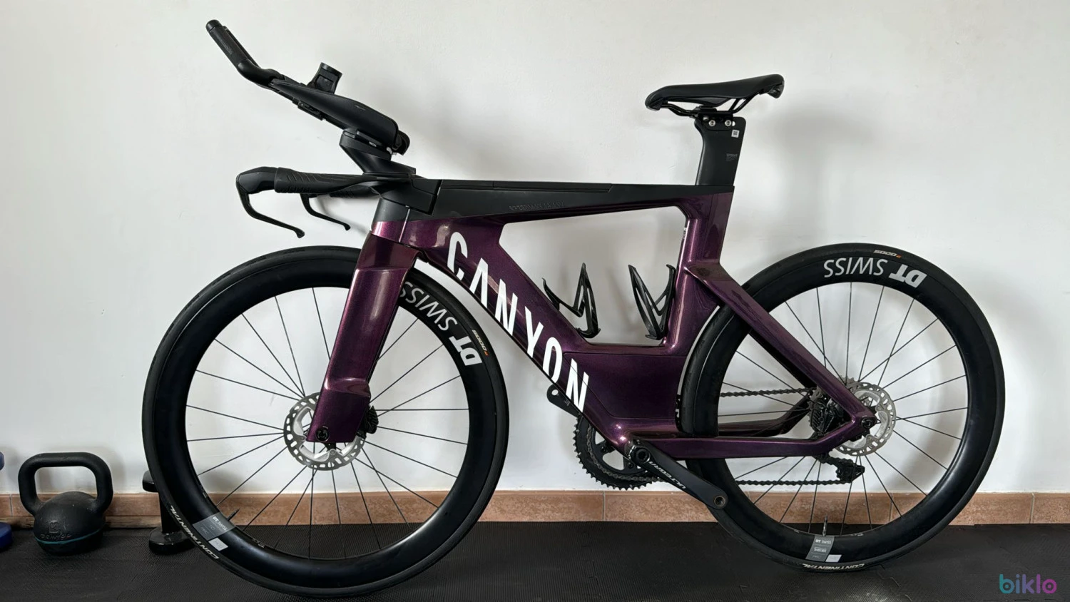 1. Canyon Speedmax CF SLX 8 Disc Di2