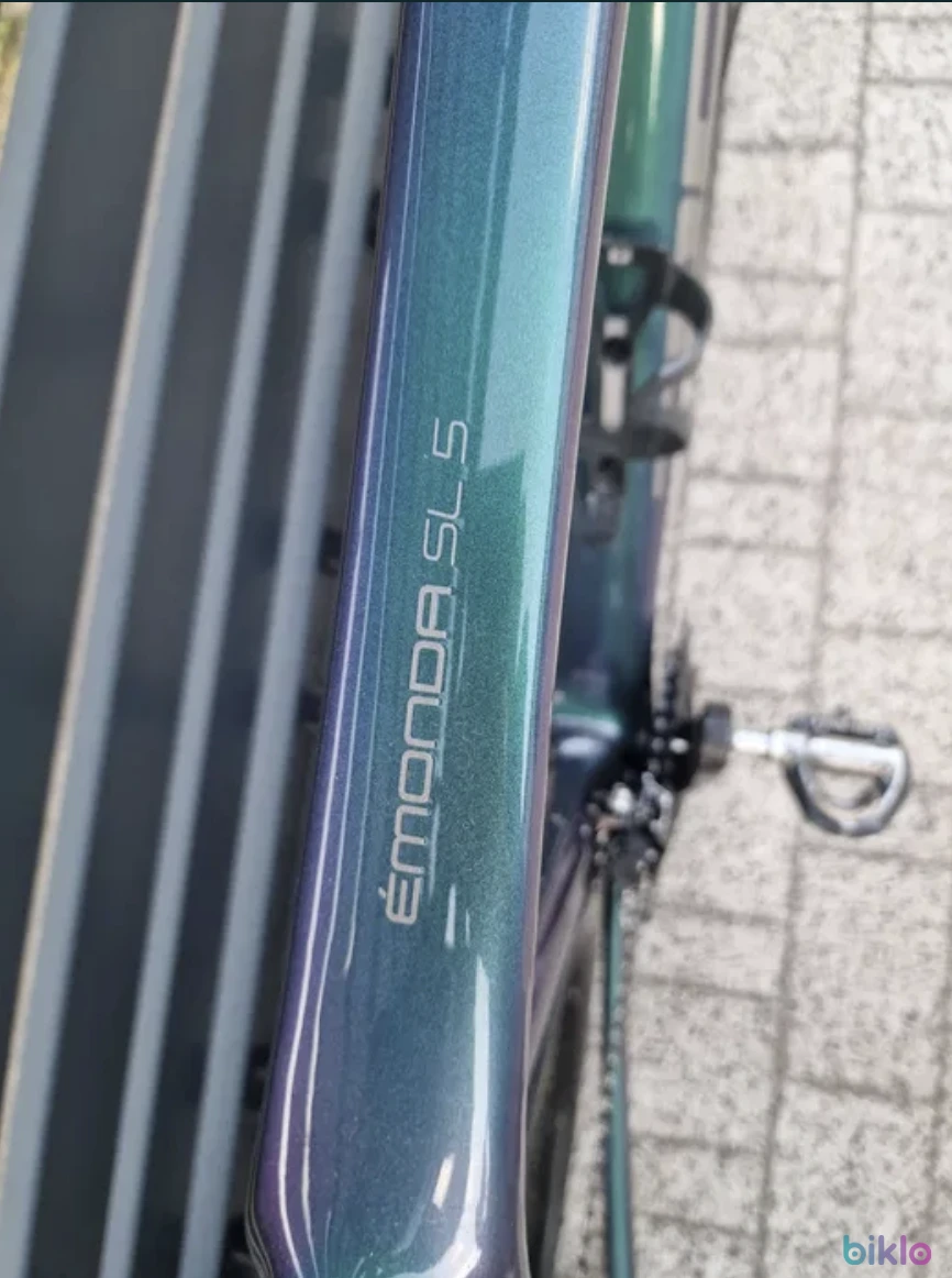 3. Trek Émonda SL 5 Disc (2020) road bike – carbon frame, size 54