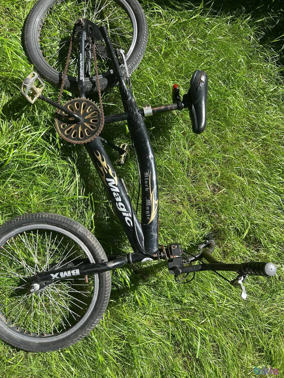 1. Rower BMX Magic Black Ice