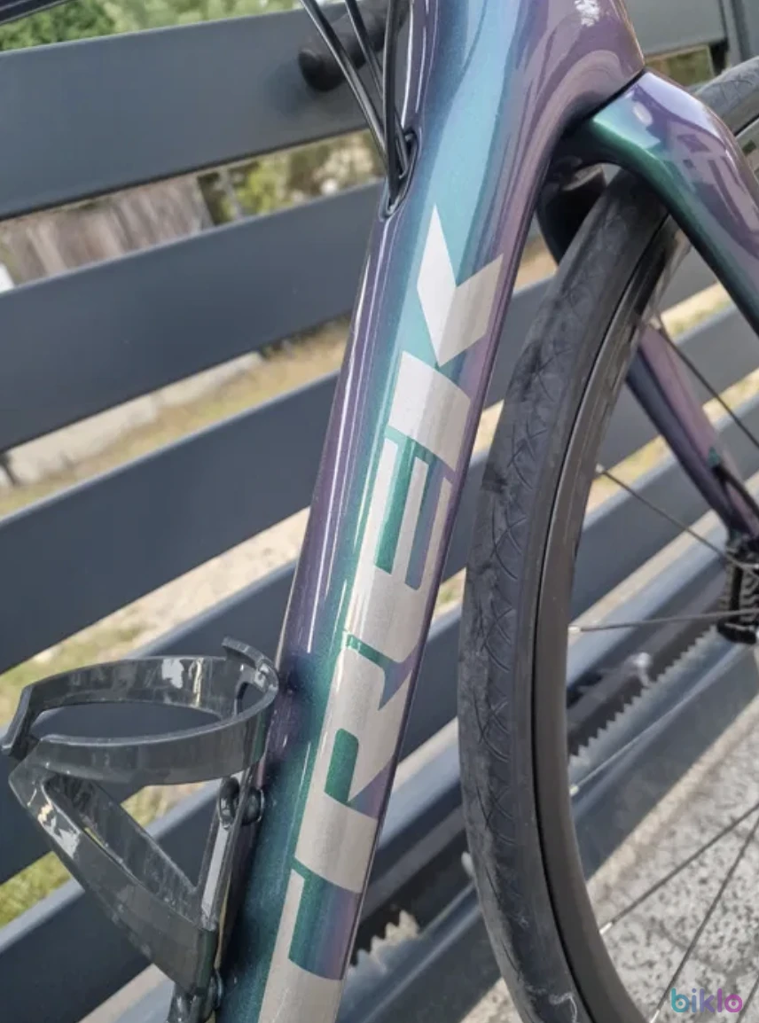 8. Trek Émonda SL 5 Disc (2020) road bike – carbon frame, size 54