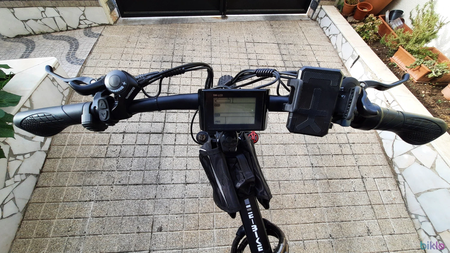 3. Bicicleta Elétrica Dobrável 1000W