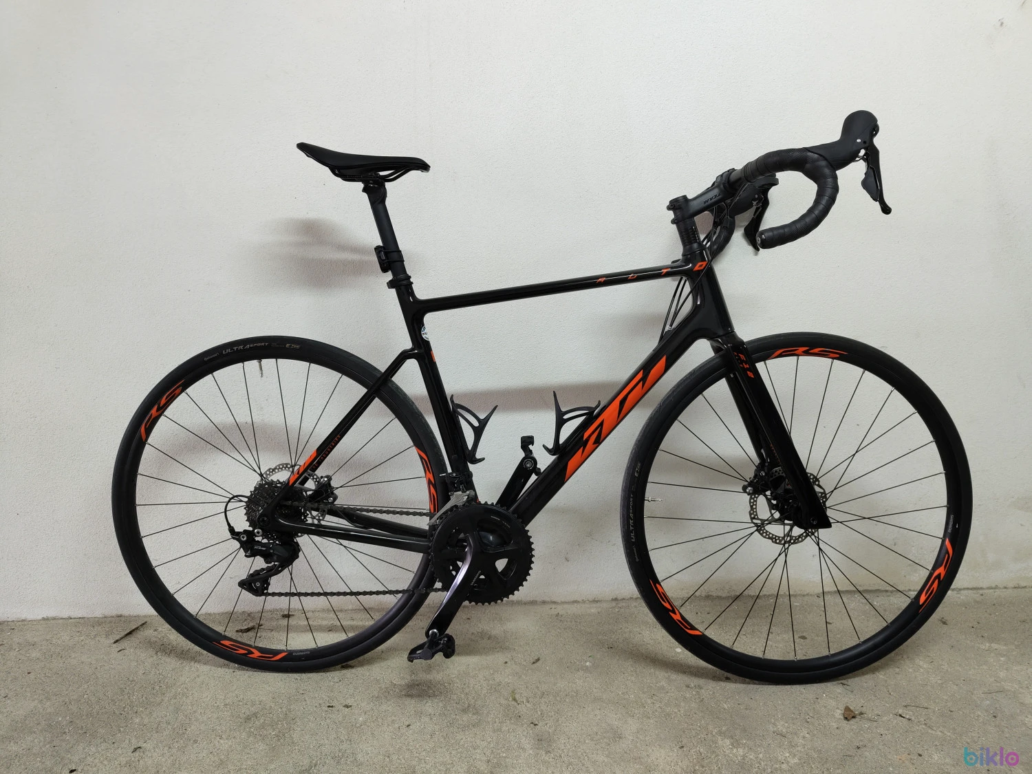 1. KTM rigorosamente nova