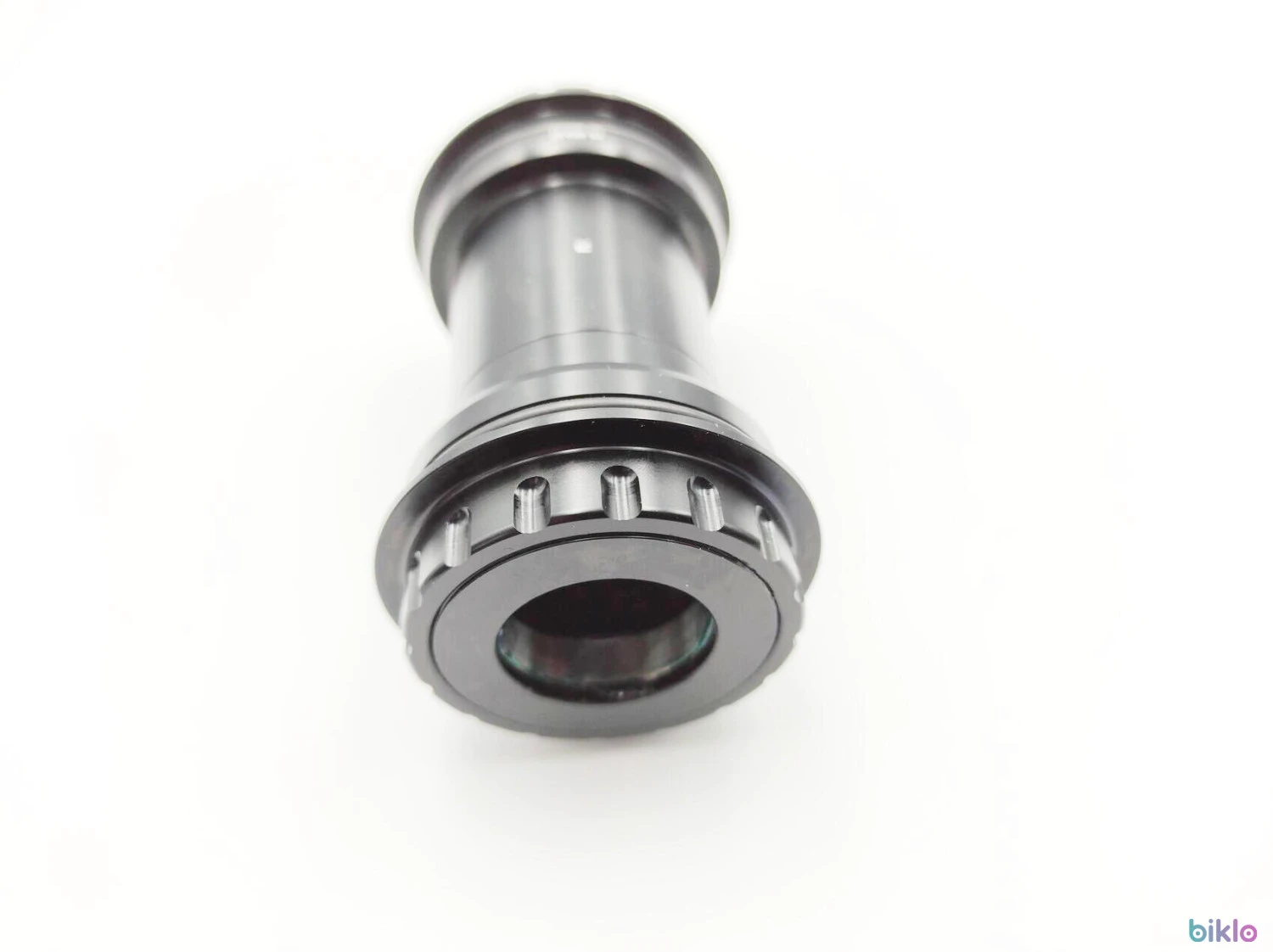 4. Butuc pedalier PressFit cu insurubare 46x68mm bb shell pentru ax 24mm nou