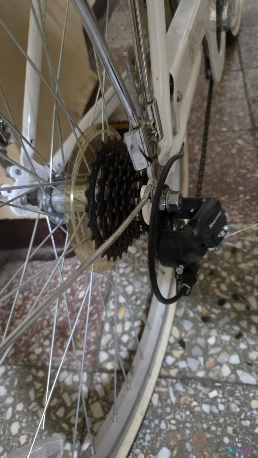 5. Bicicleta damă oraș