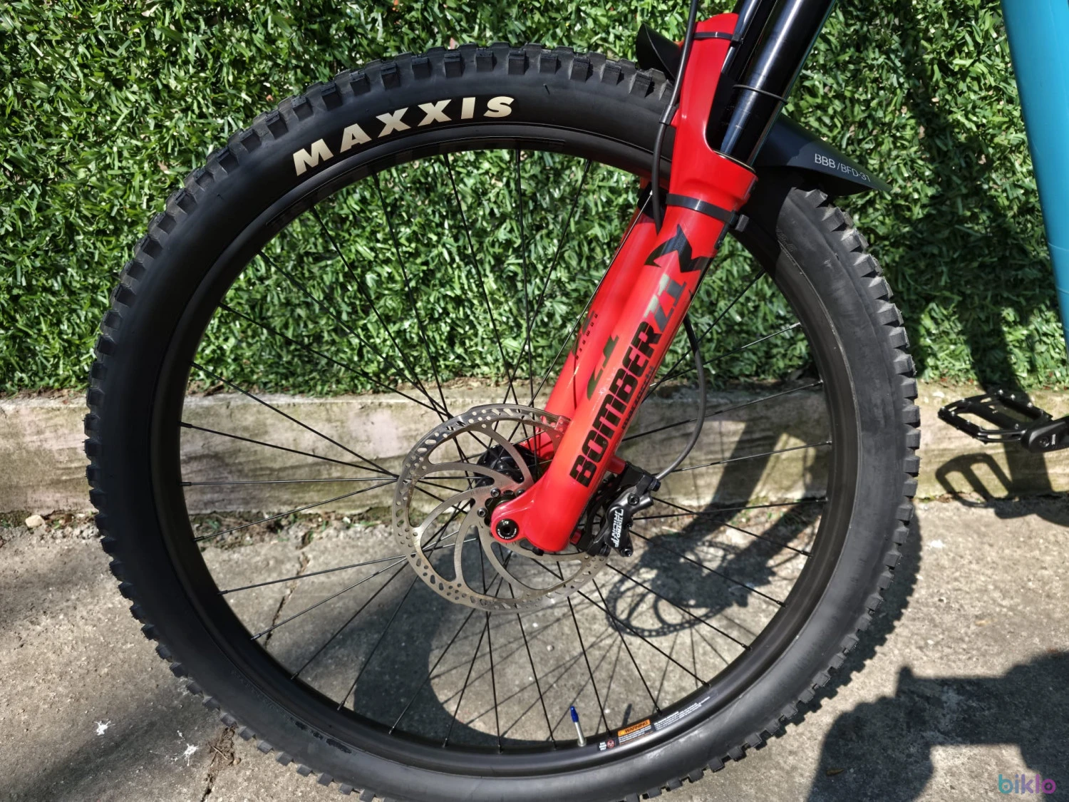 5. Vând bicicletă