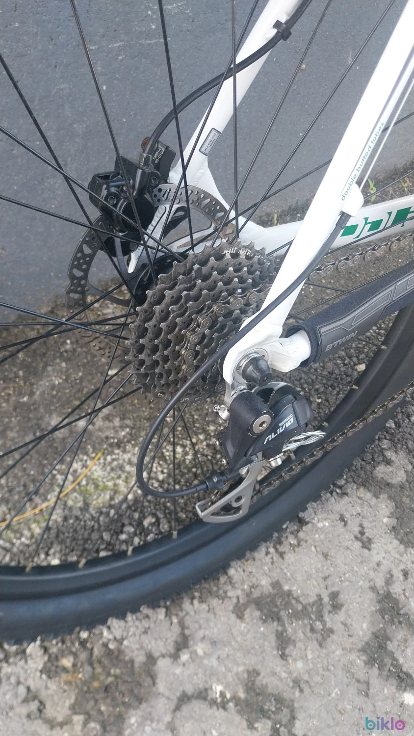 4. Vand Devron Riddle 1.6 marime L roti 26 furca aer Rockshox Reba RL