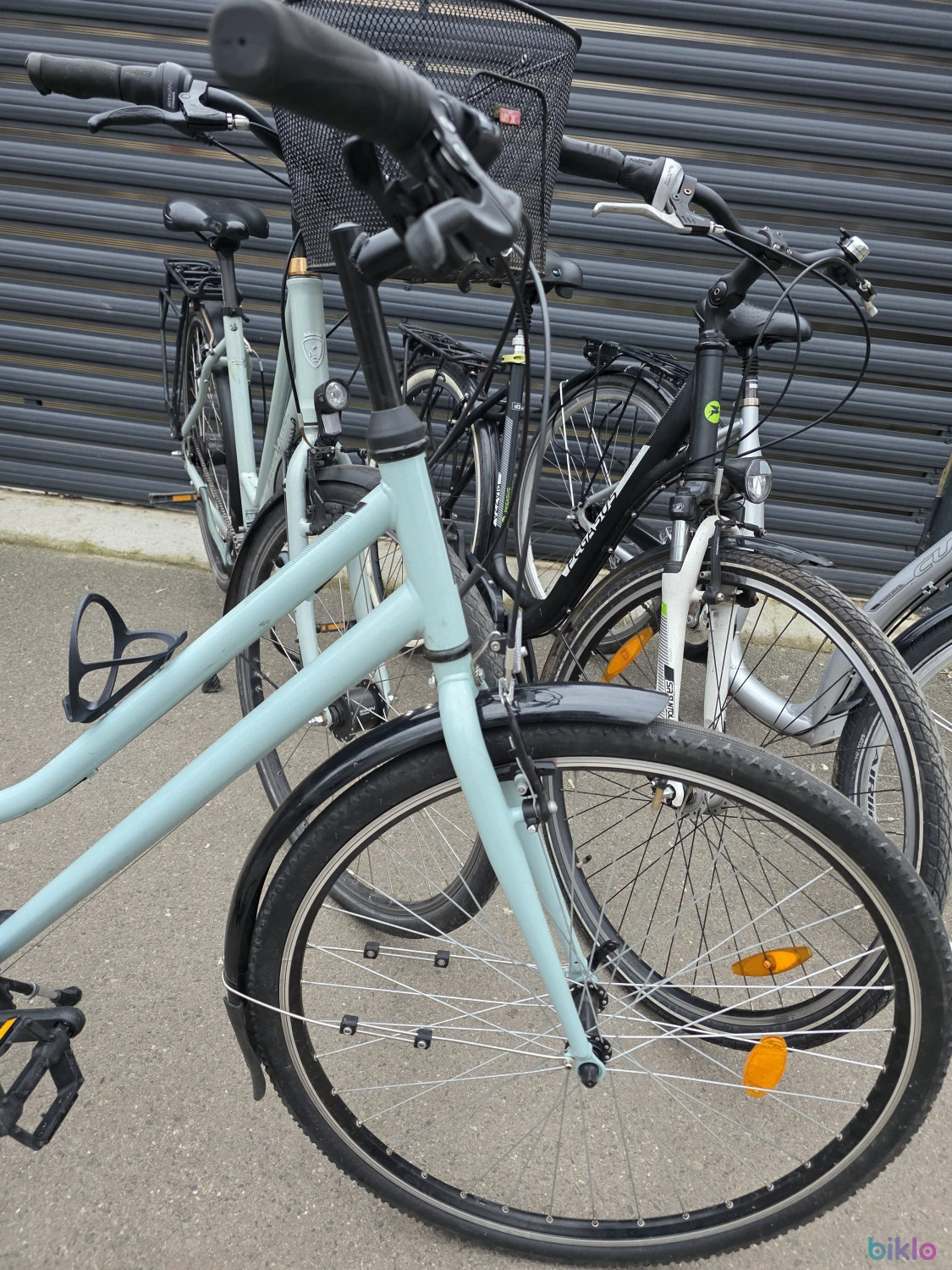 2. Bicicleta dama Riverside roti 28"