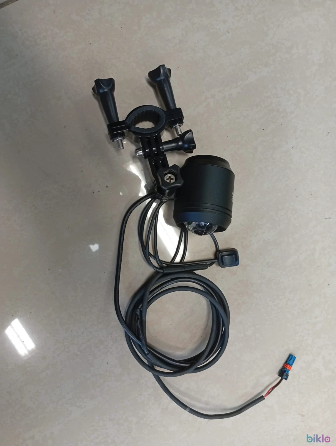 1. Far bicicleta electrica Litemove