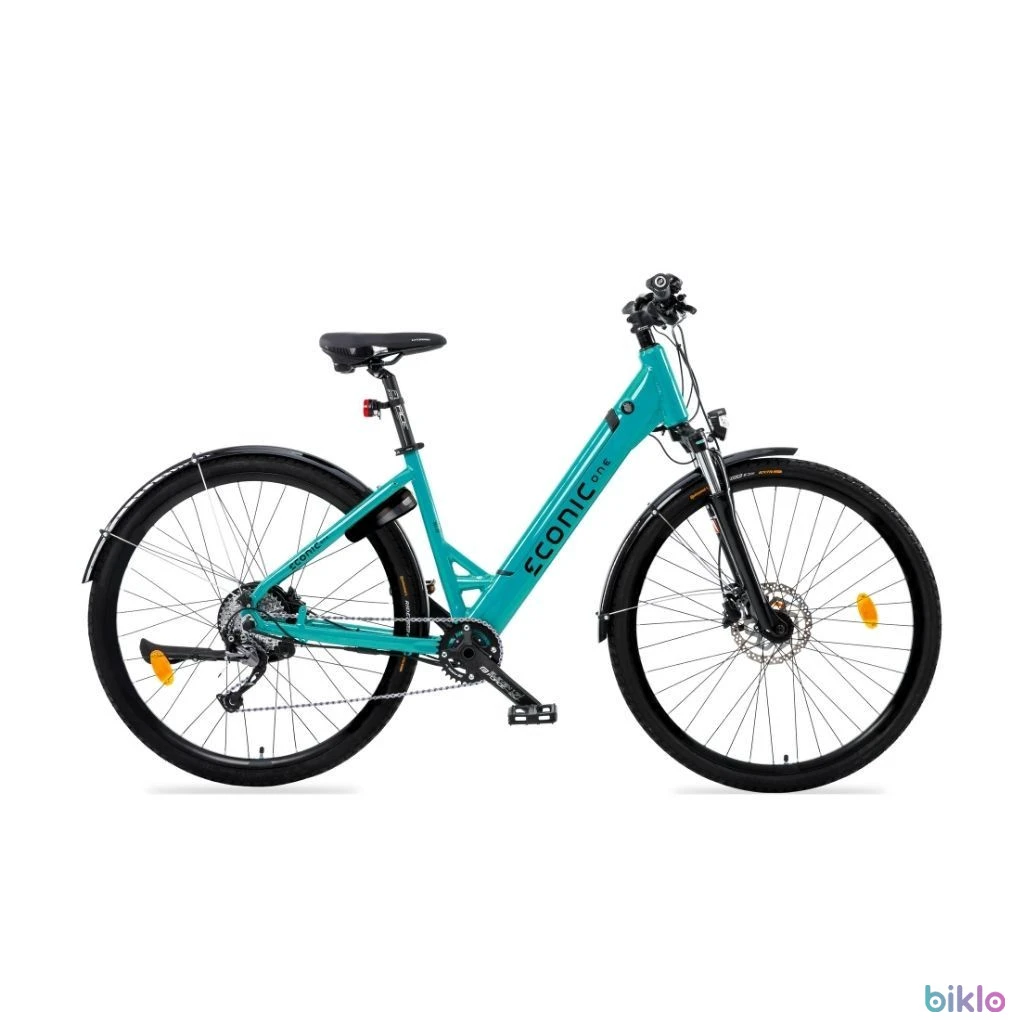 1. Vând bicicletă electrică: Econic One Urban