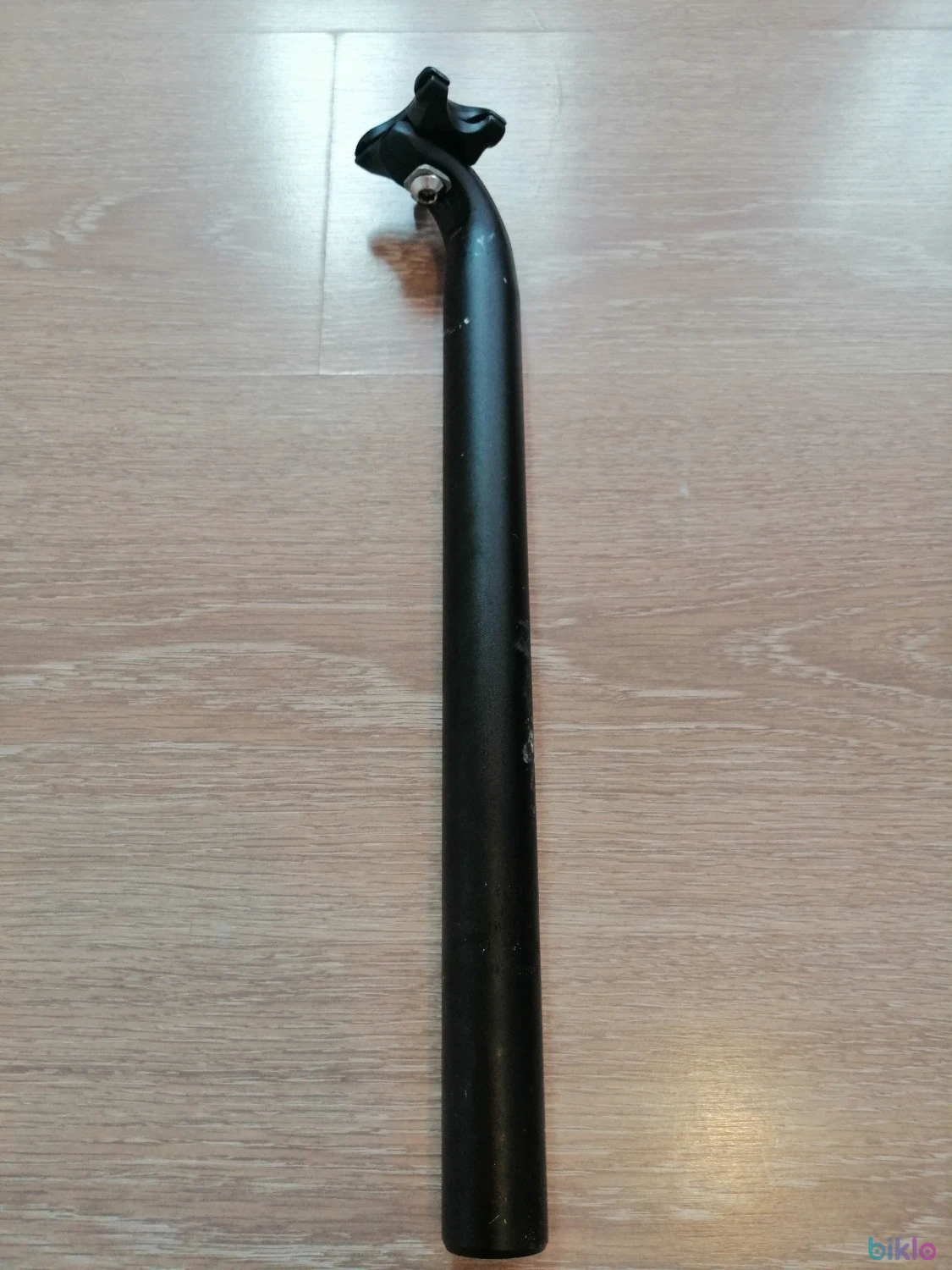 2. Tija sa Ergotech Hook, diametru Ø 31.6mm, lungime 400mm, offset 20mm