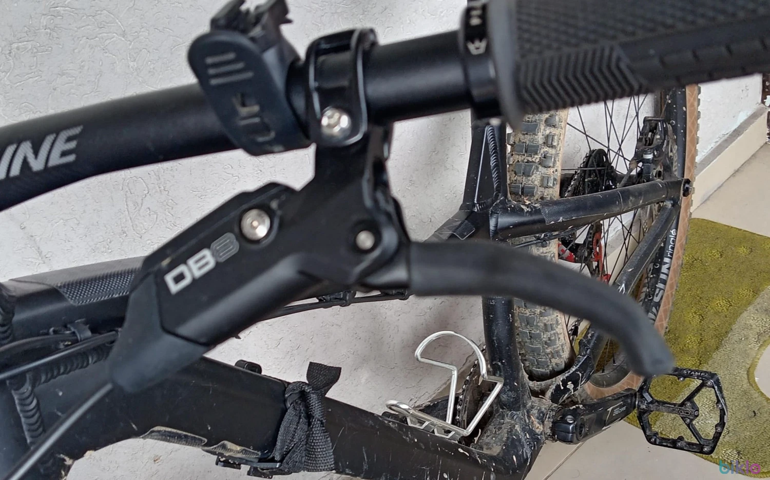 3. Vand Frane set Db8 aproape noi plus disc 180mm shimano