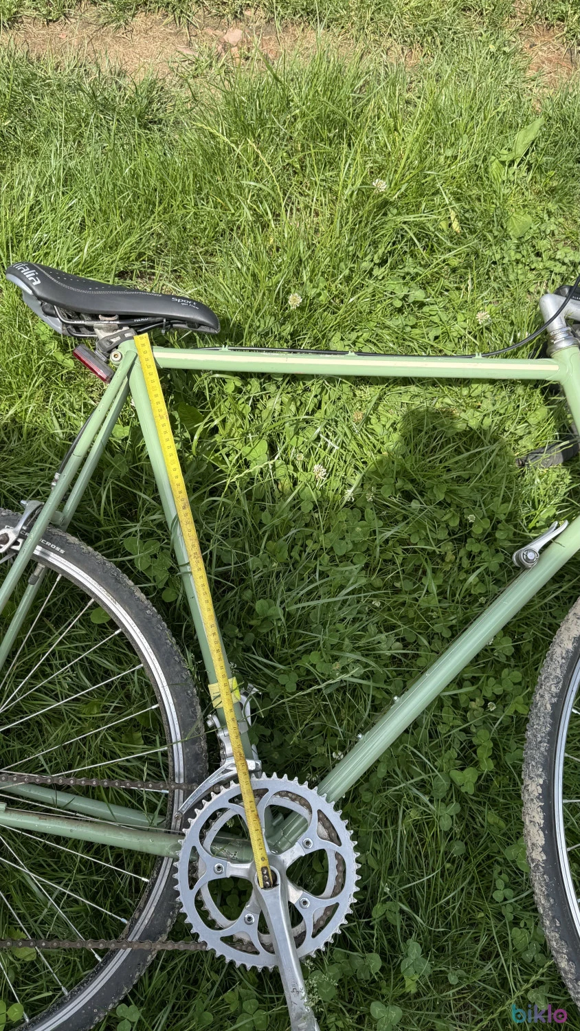 7. Bicicleta cursiera gravel vintage XL Giant Peloton