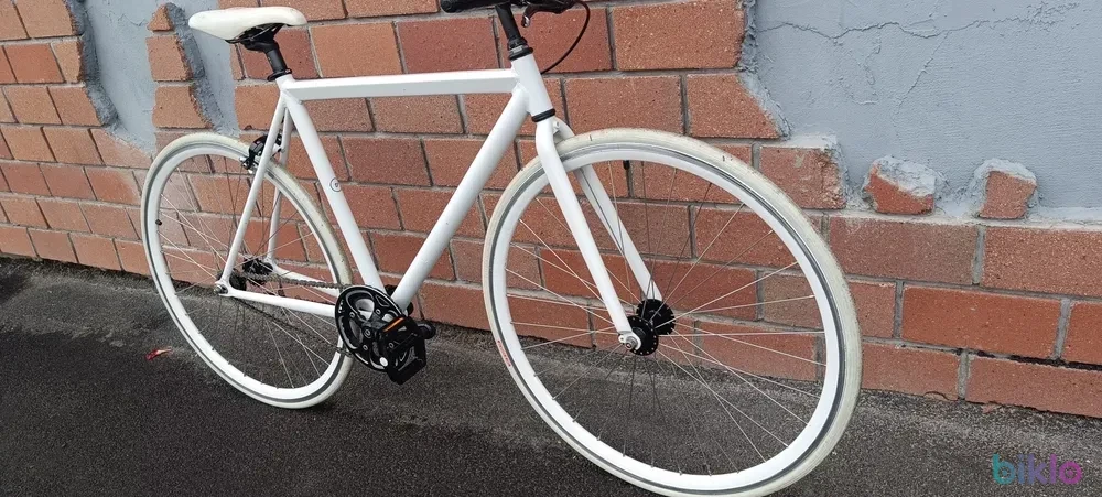 3. Bicicleta Centurion Basic Fixie