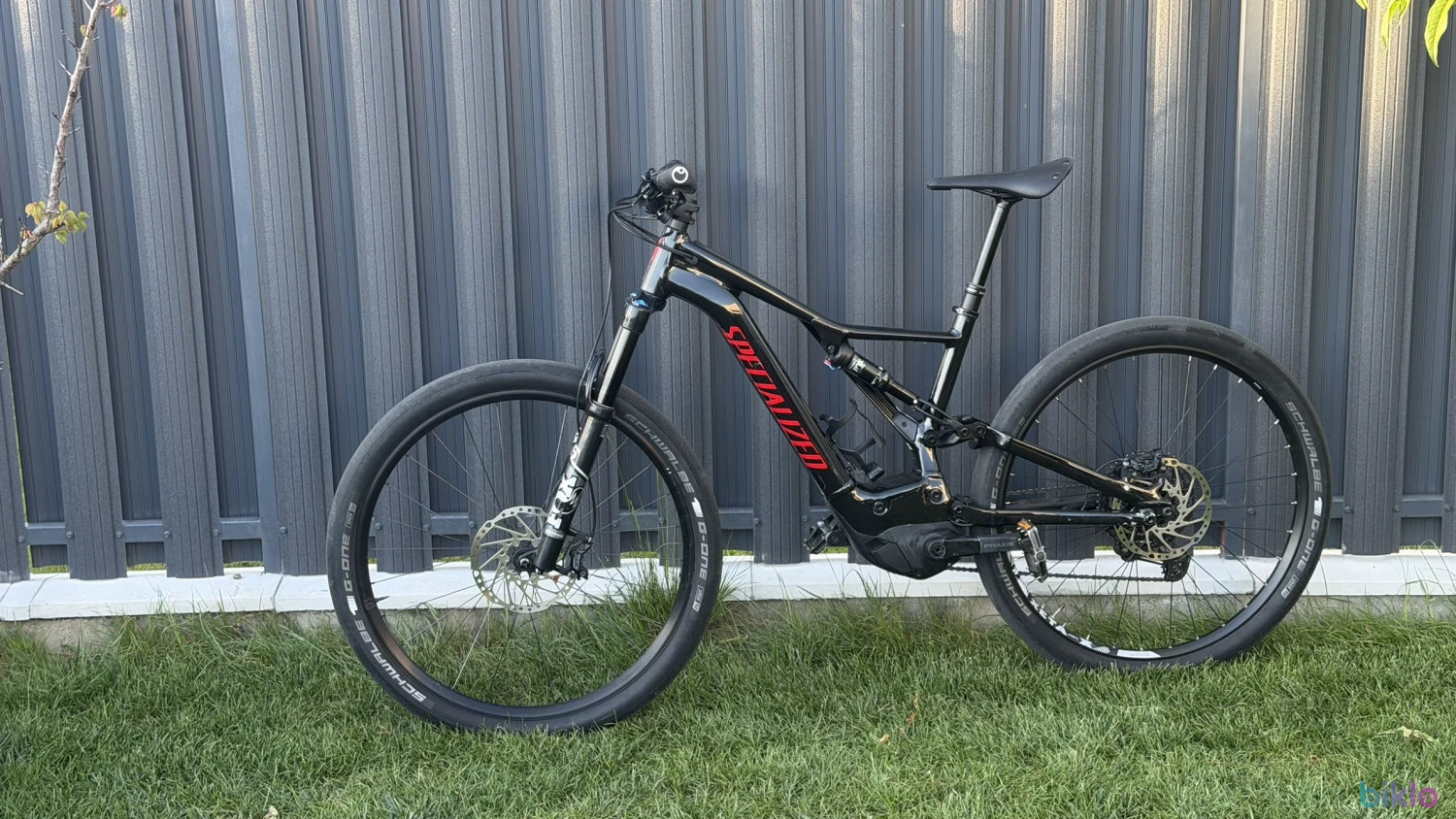 3. Specialized Levo Turbo Comp L 2021 full box