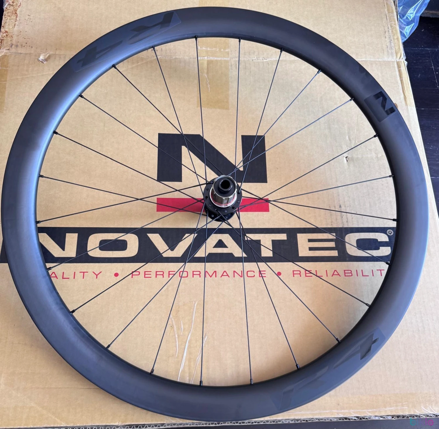2. Roti cursiera Novatec R4
