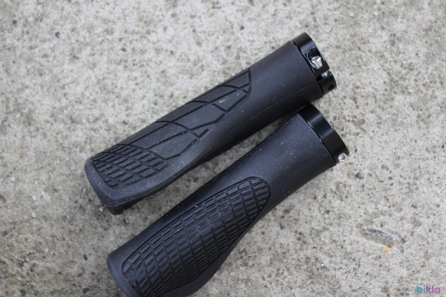 3. NPY Ergo Lock-On Grips - manson lock-on