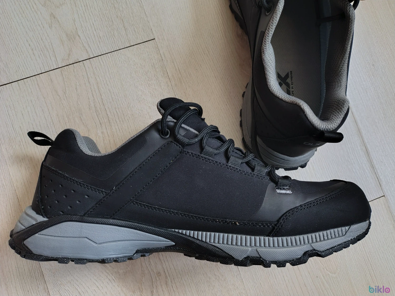 4. Ghete Iarna si Drumetie DLX Mens Waterproof Trainers Breathable Hiking Shoes