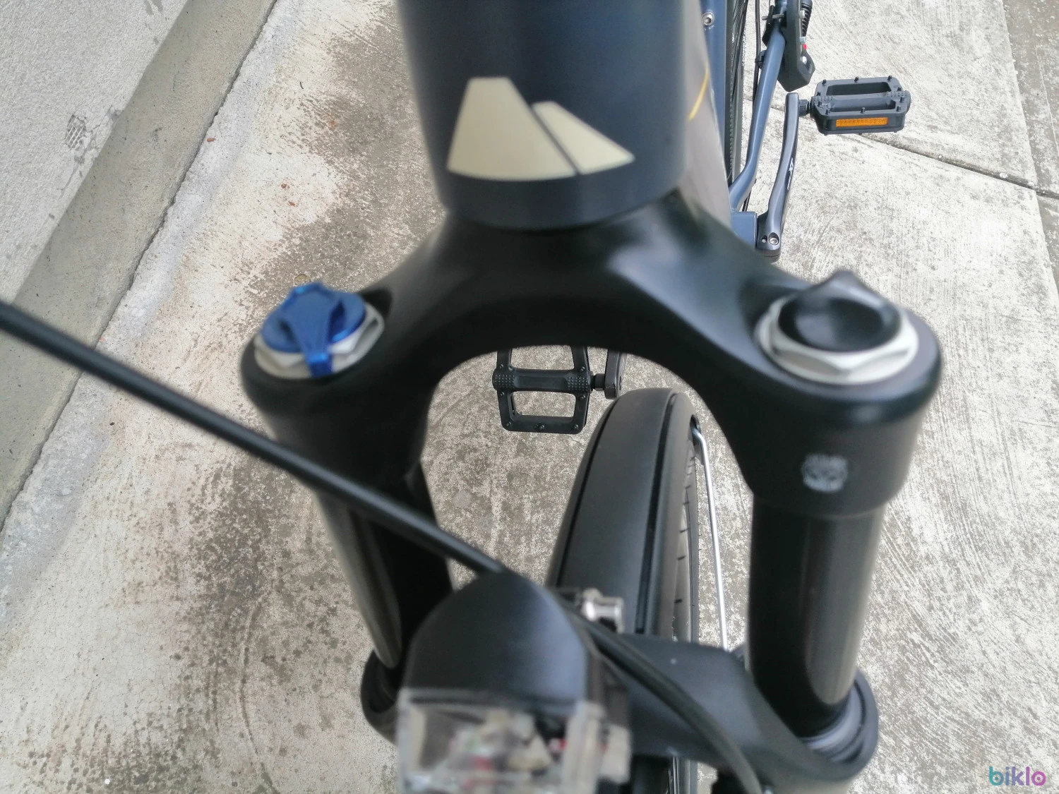 9. Trekking canyon 28 full xt hidraulica 1x12 viteze