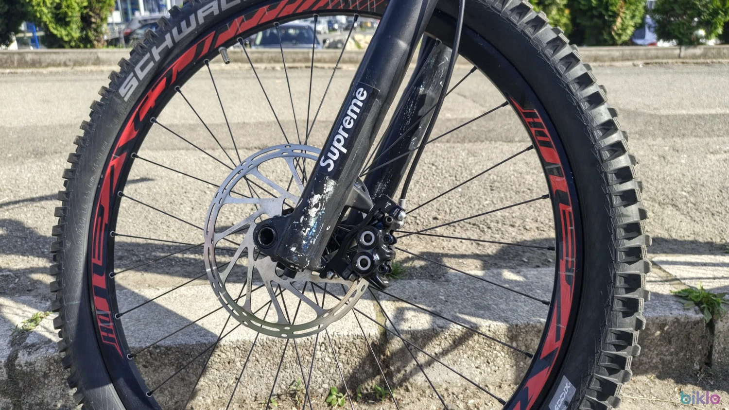6. Mondraker summum pro