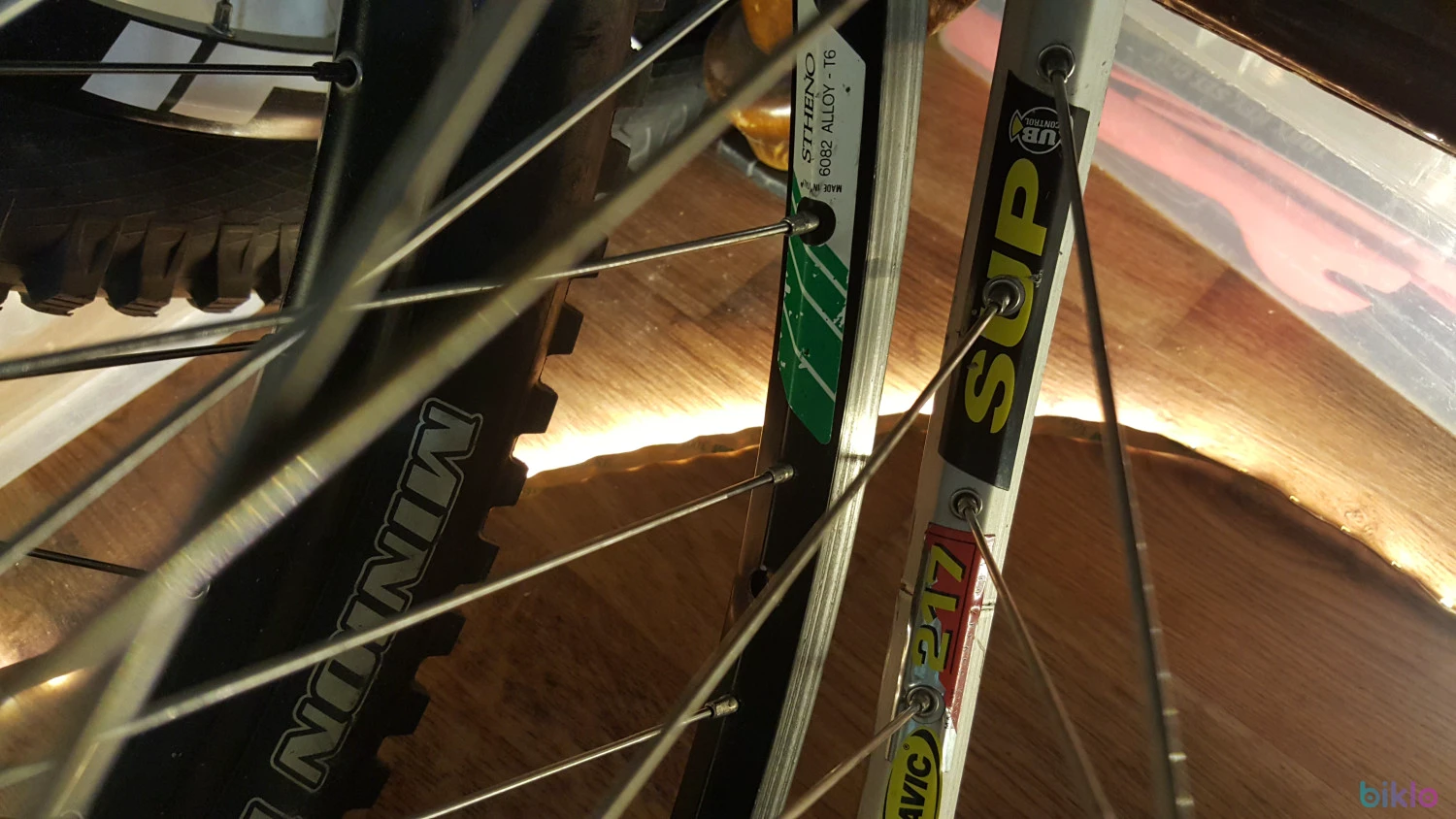 5. Deore XT Mavic 217 Campagnolo Stheno Roti 26