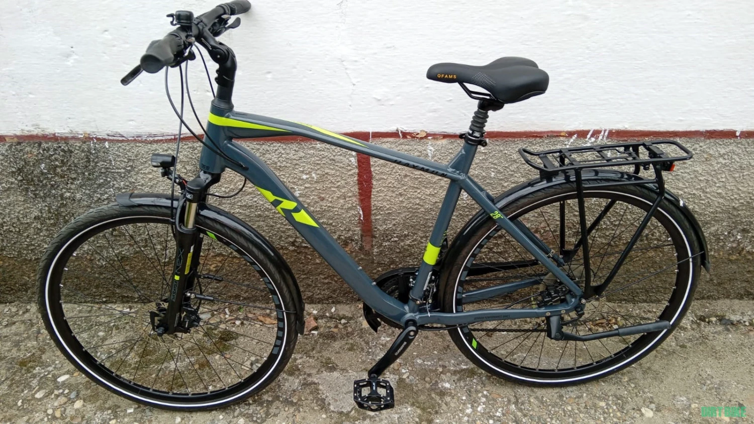 1. Bicicleta Trekking Raymon