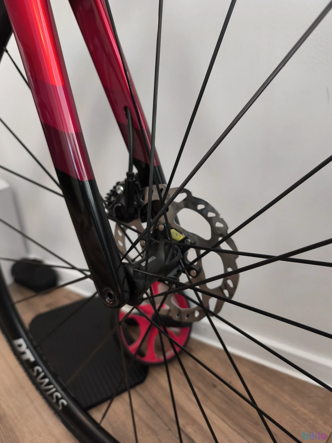 5. Cursiera stevens izoard pro sl disc marime M 52cm UCI culoare superbă