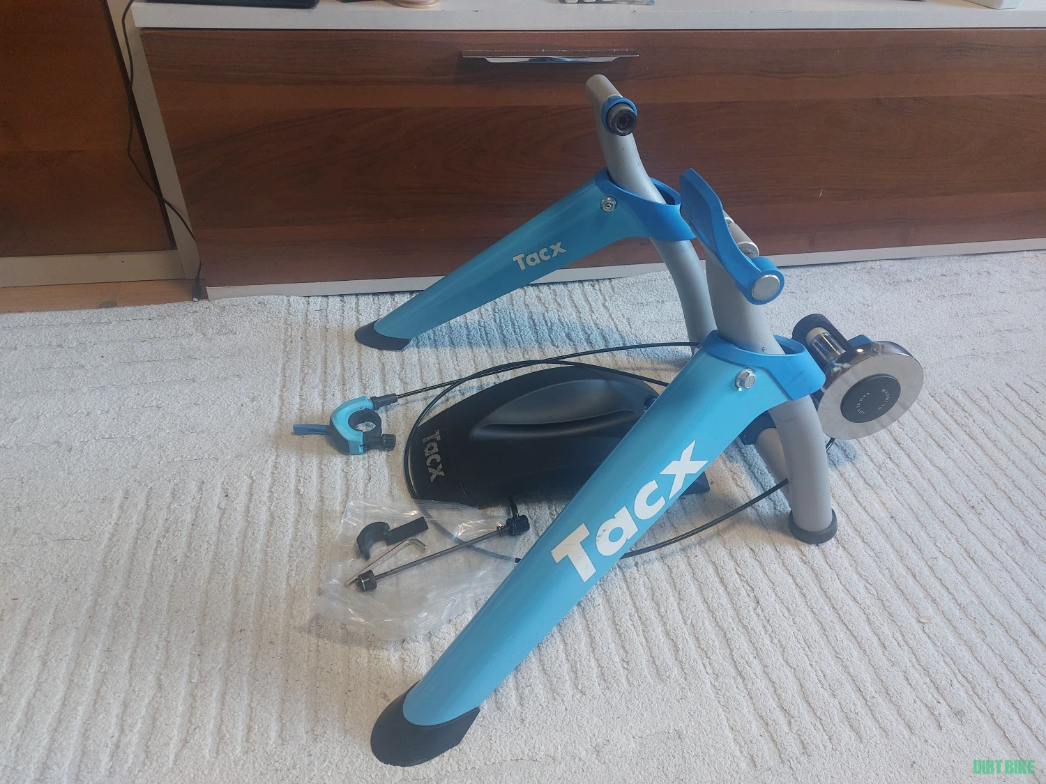 1. Home trainer Tacx Satori Smart