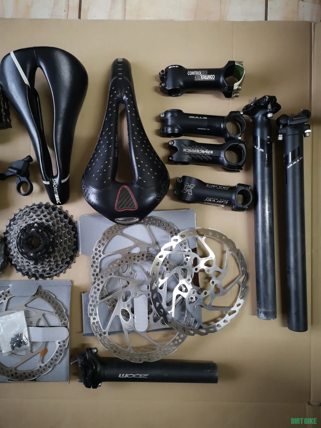 4. Garbaruk shimano dtswiss rockshox pipa ghidon pedale