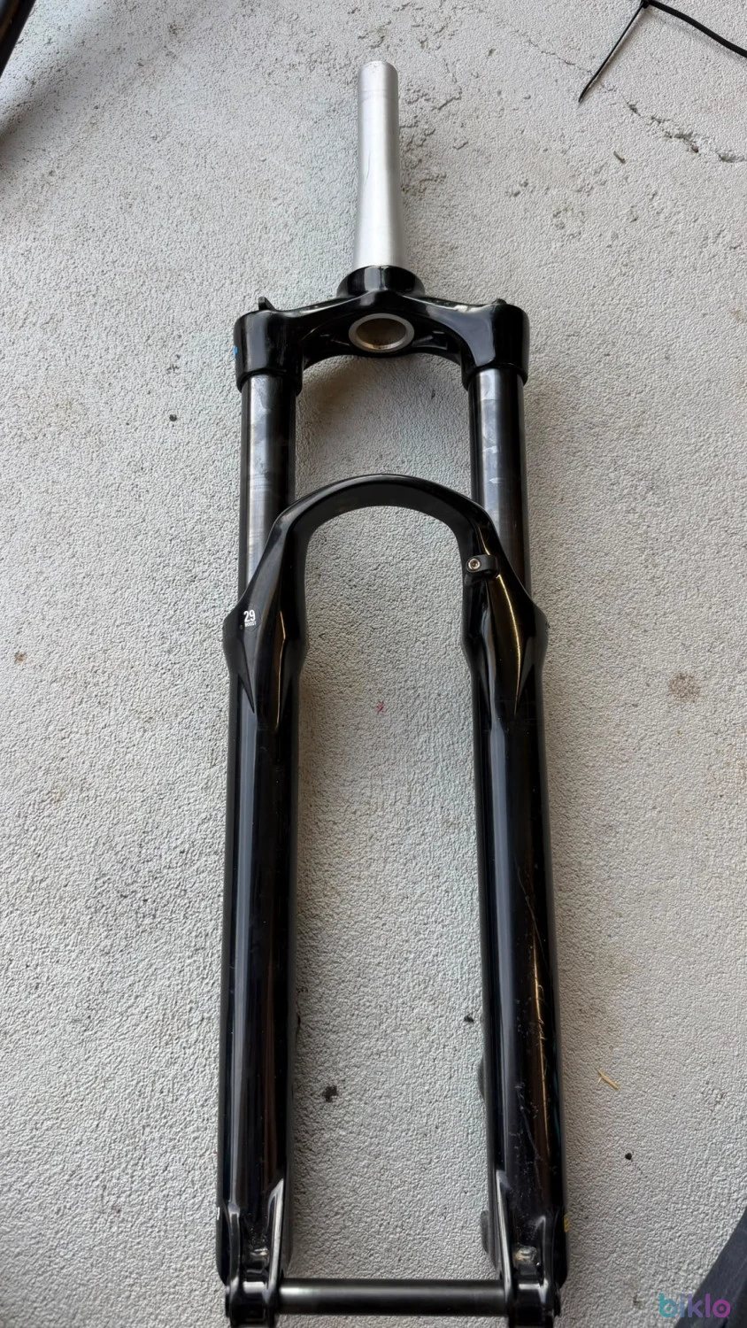 1. Furca Bicicleta SR Suntour XCR 34