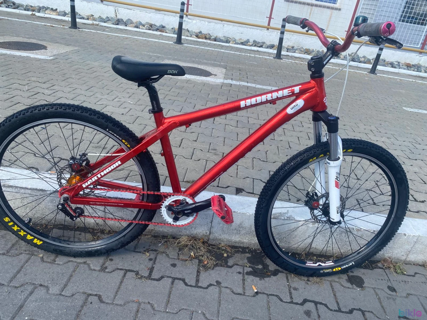 1. Bicicleta Dirt Dartmoor Hornet