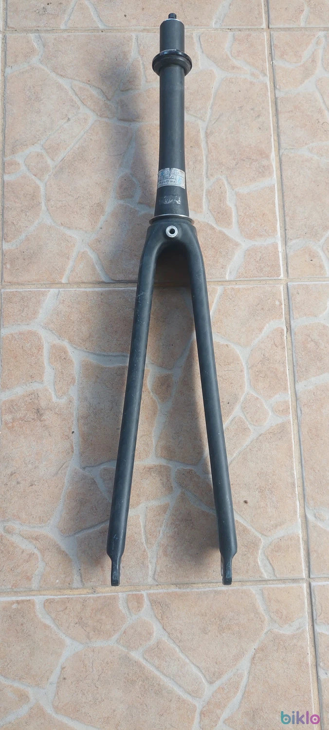 1. Furca carbon cursiera v-break qr