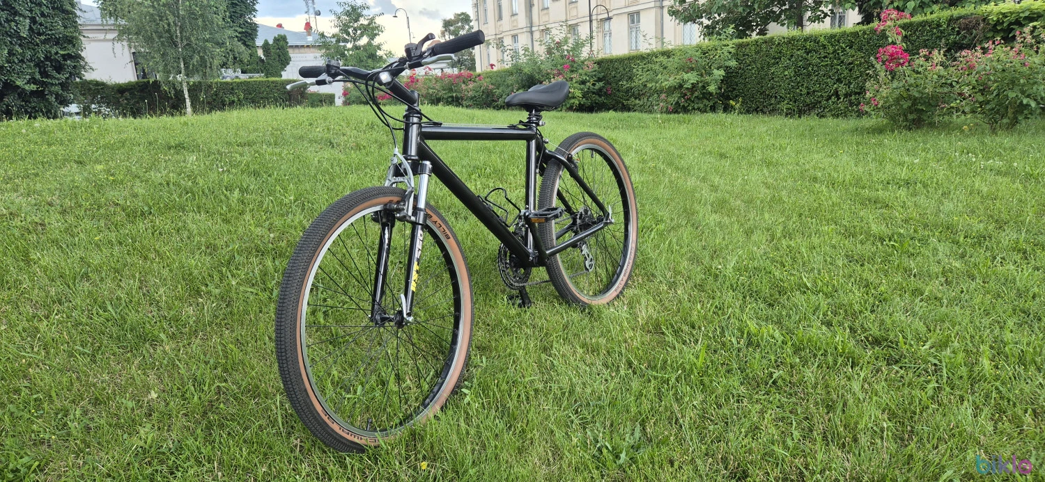 3. Vând Bicicletă Retro MTB John Luck W300