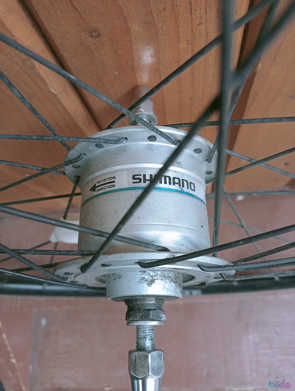 7. Roată față 28 jante aluminiu dublă și butuc Shimano cu dinam frana disc
