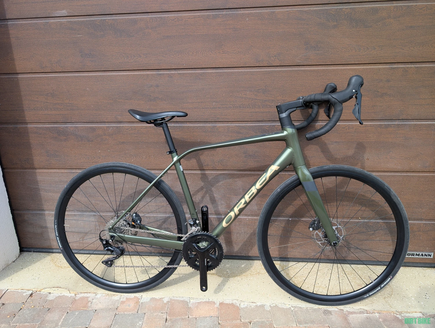 1. Orbea Avant H30-D - echipare Shimano 105