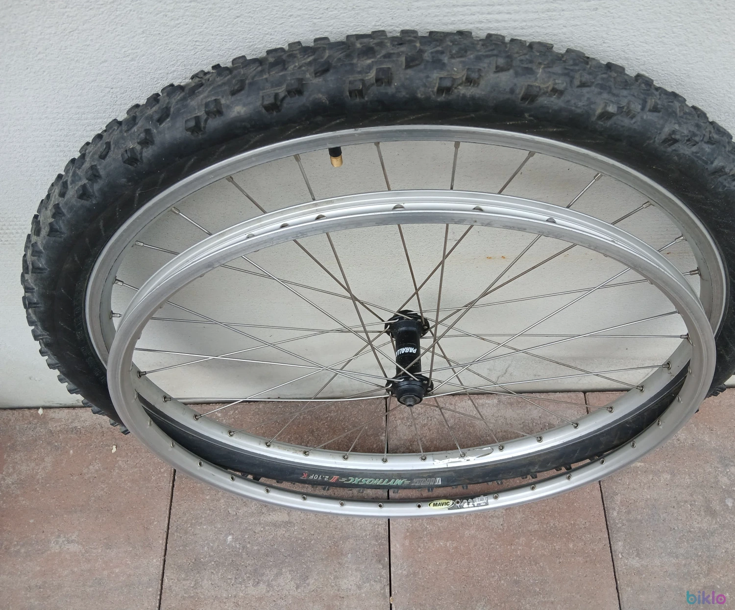 1. Mavic 221 butuc Lx