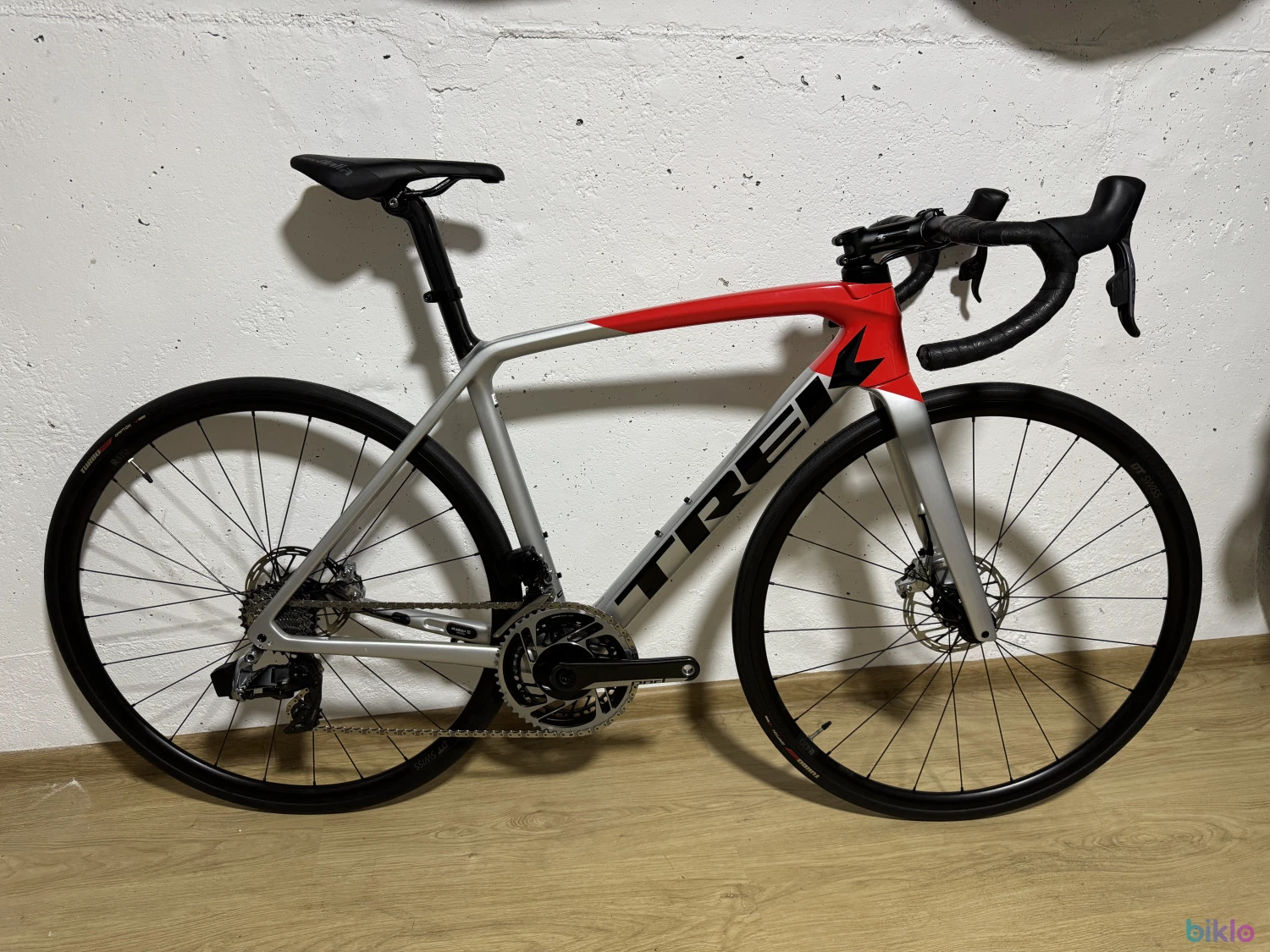 1. Trek Emonda Sram red axs