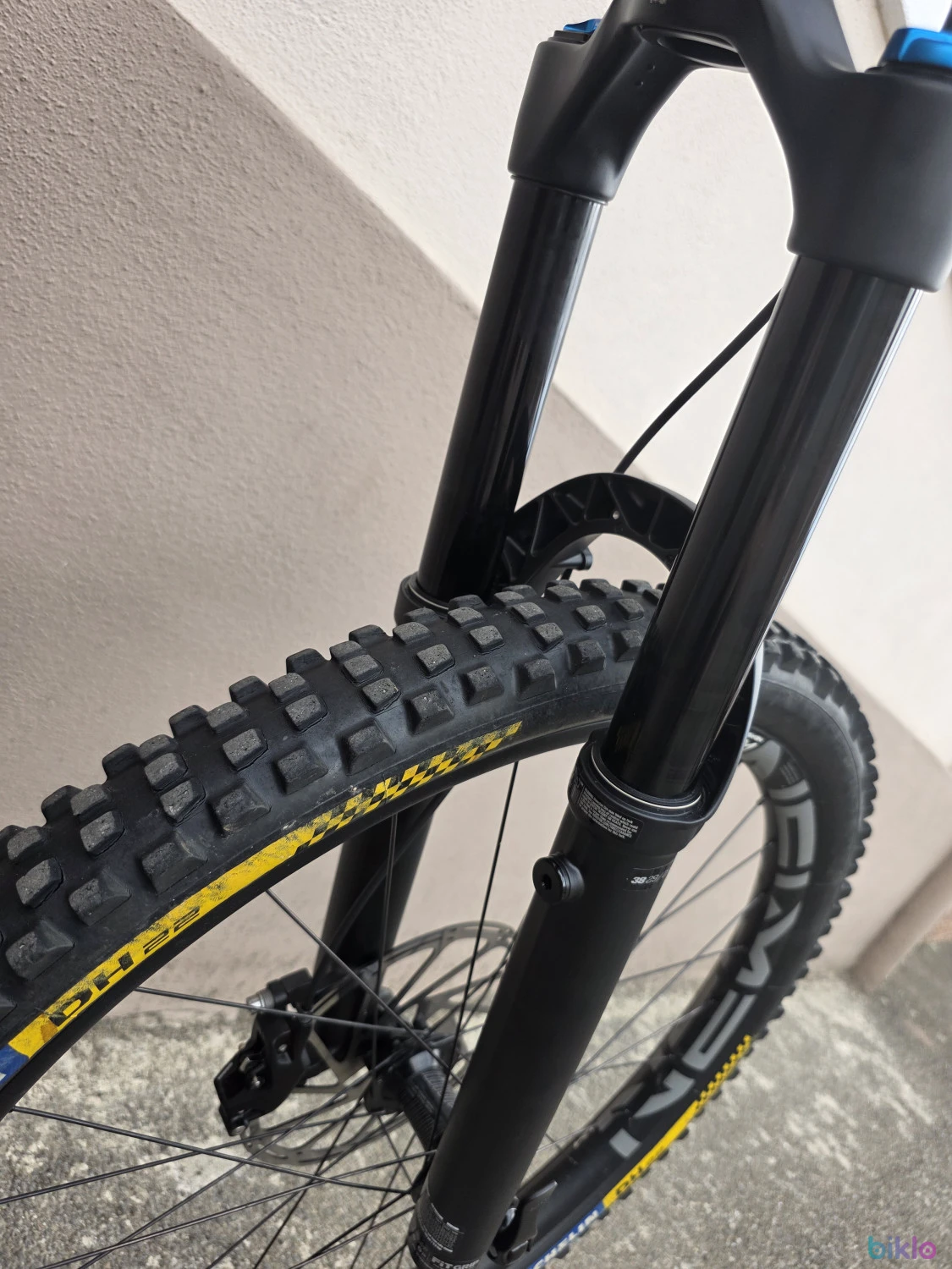7. Mondraker Level R 750WH Bosch - Large Mullet Fox Sram E13 cu piese noi
