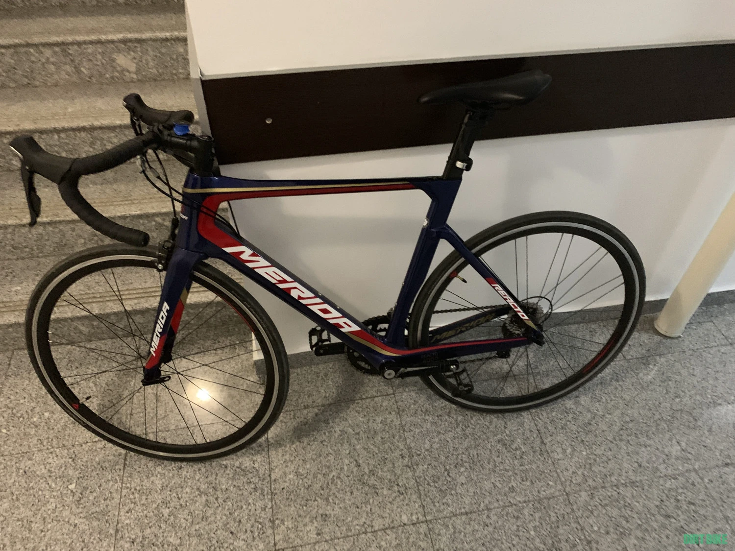 1. Bicicleta de sosea pentru barbati Merida Reacto 4000 2018 Carbon