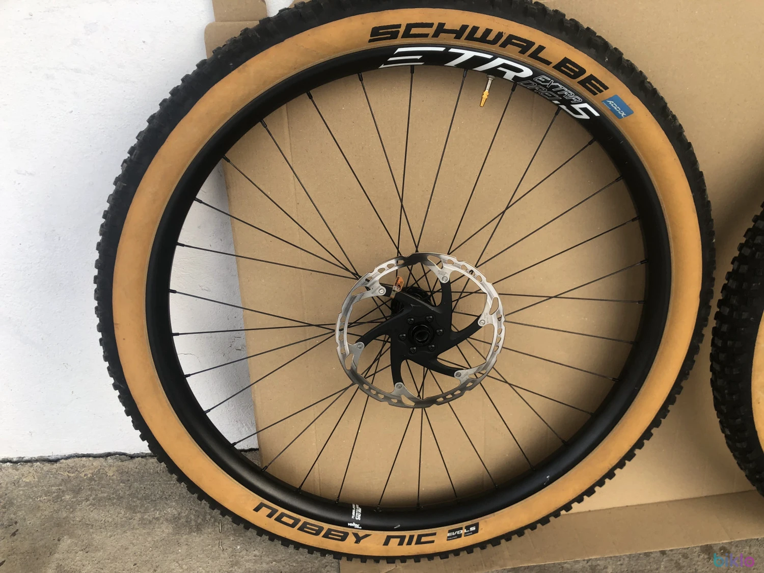 2. Set roti 29 Veltec ETR Extradrei.5 Boost 35 mm interior