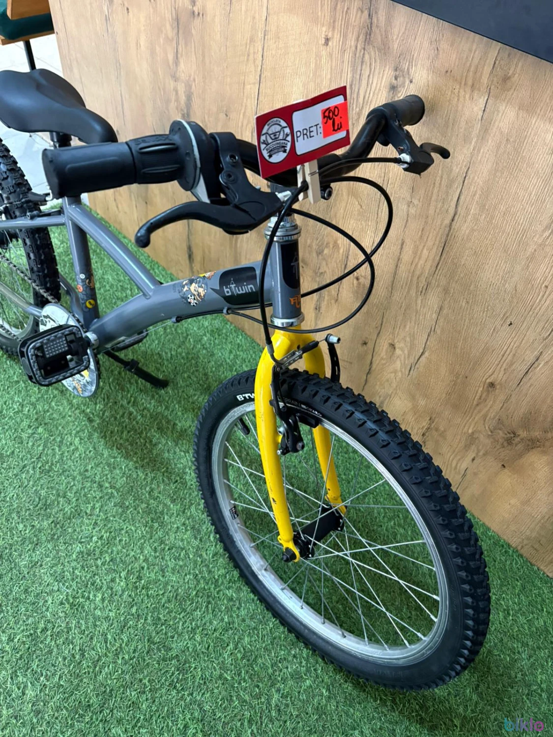 2. B-Twin Racing Boy 20inch