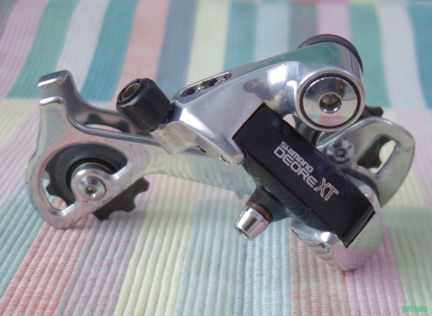 1. Vand schimbator spate Shimano Deore XT M732